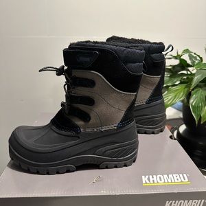 Boys Winter Boots Size 2 New -Tags -Box